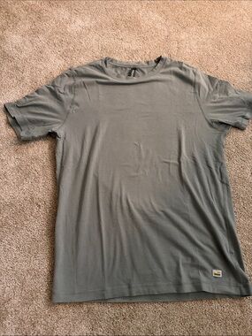 Vuori Men's Short Sleeve Crew Tee in Sage